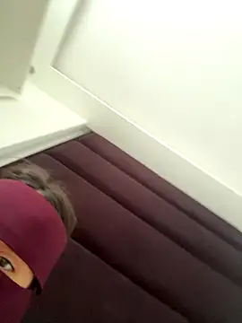 Snapshot of Rabroba89six chatting on 09/12/25, 02:17 Rabroba89six online show from 09/12/25, 02:17