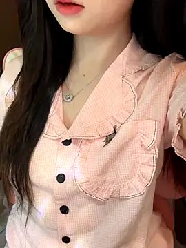 Nana kute20 online show from 10/22/25, 07:30