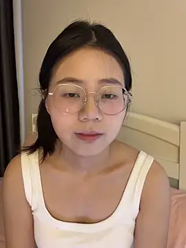 Snapshot of Ella-A9 chatting on 09/09/25, 04:34 Ella-A9 online show from 09/09/25, 04:34