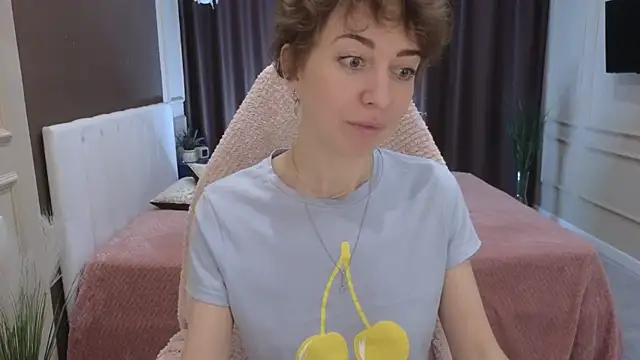 daniellia  online show from 10/06/25, 08:12