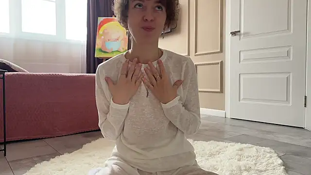 daniellia  online show from 11/16/25, 08:53