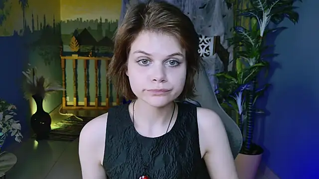 EllieMurler online show from 10/31/25, 02:07