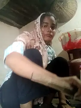 Hot siiii online show from 10/30/25, 03:41