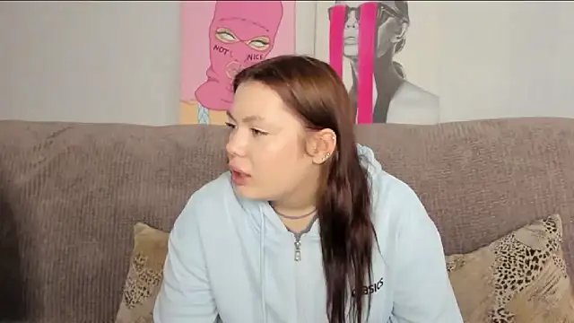 ArielGirl online show from 10/31/25, 10:27