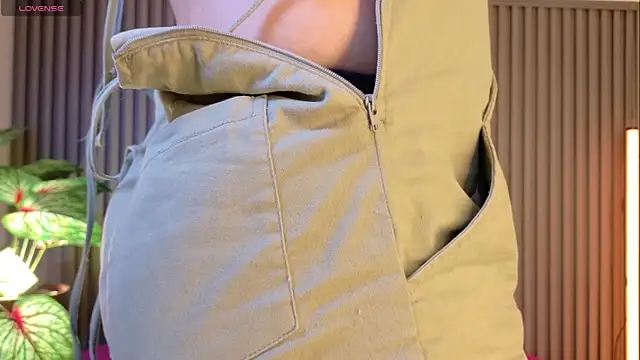 Celeste Presstigge online show from 11/14/25, 09:02