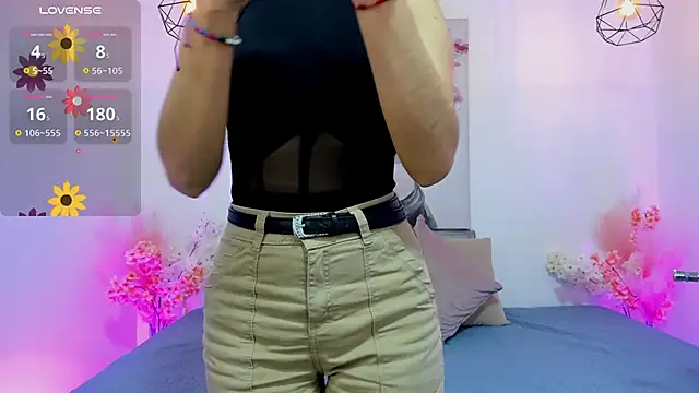 lucyy liiuu online show from 11/06/25, 01:34