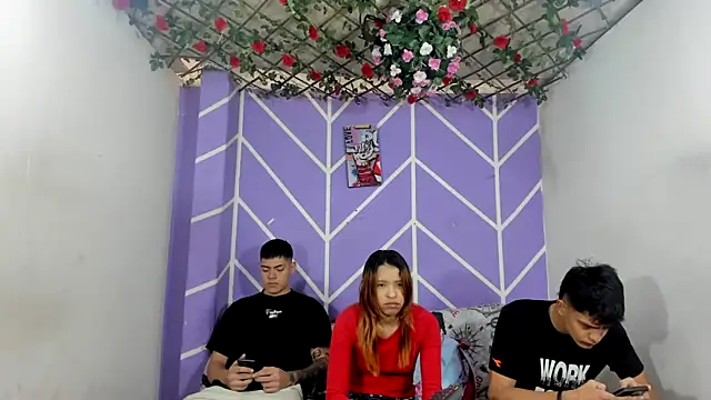 lau and boys18 online show from 11/15/25, 01:07