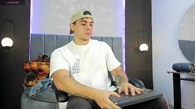 Liam walk  online show from 10/28/25, 11:07