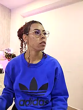 Snapshot of Pamelamiler__ chatting on 10/07/25, 12:02 Pamelamiler online show from 10/07/25, 12:02