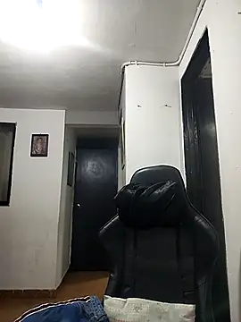 Snapshot of Pamelamiler__ chatting on 11/07/25, 10:48 Pamelamiler online show from 11/07/25, 10:48