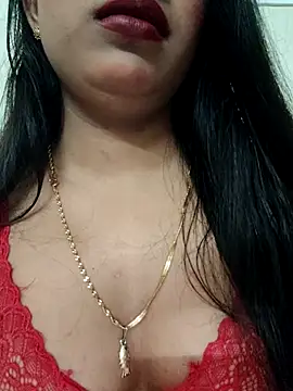 Snapshot of Maahhii_2 chatting on 09/17/25, 05:03 Maahhii 2 online show from 09/17/25, 05:03