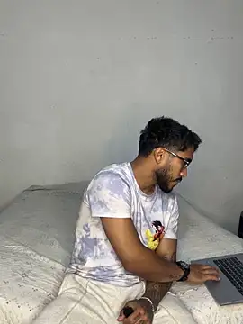 TU-MORENOO online show from 11/25/25, 11:27