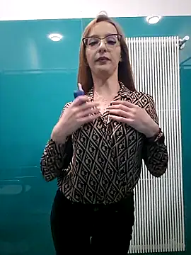 MoonedByEva online show from 10/20/25, 12:27