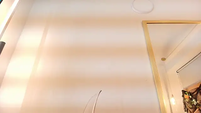 zarah andrew   online show from 10/14/25, 12:17