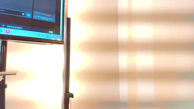 zarah andrew   online show from 11/18/25, 11:58