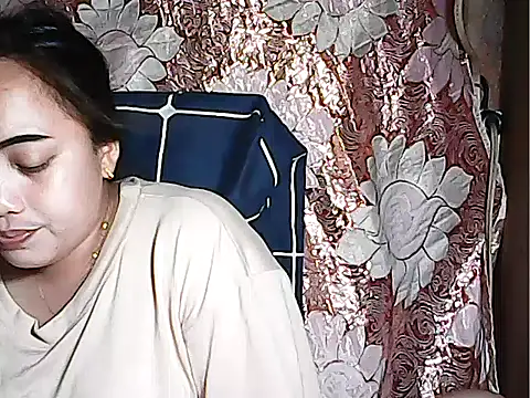 Snapshot of Pinay_Chubby20 chatting on 09/09/25, 02:16 Pinay Chubby20 online show from 09/09/25, 02:16