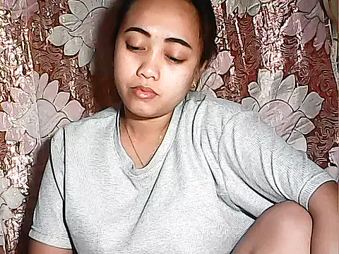 Snapshot of Pinay_Chubby20 chatting on 10/01/25, 09:32 Pinay Chubby20 online show from 10/01/25, 09:32