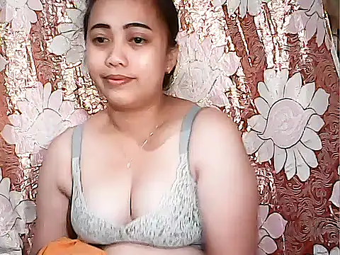 Snapshot of Pinay_Chubby20 chatting on 10/02/25, 10:06 Pinay Chubby20 online show from 10/02/25, 10:06