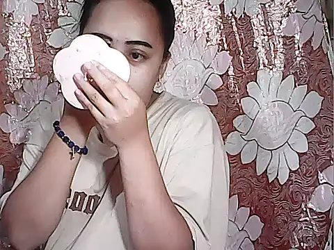 Snapshot of Pinay_Chubby20 chatting on 10/05/25, 08:18 Pinay Chubby20 online show from 10/05/25, 08:18