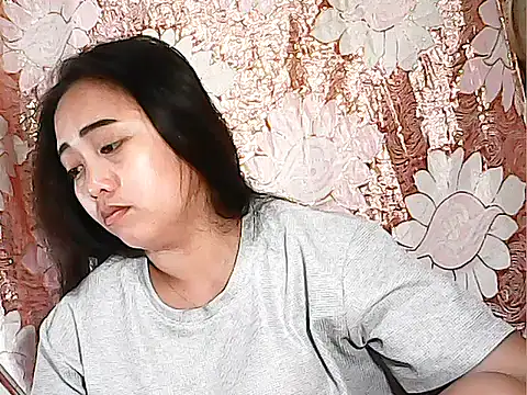 Snapshot of Pinay_Chubby20 chatting on 10/07/25, 09:23 Pinay Chubby20 online show from 10/07/25, 09:23