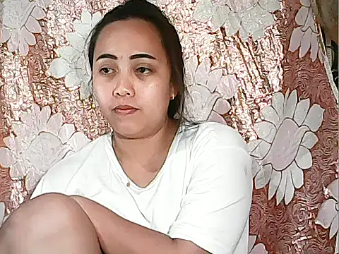 Snapshot of Pinay_Chubby20 chatting on 10/17/25, 02:30 Pinay Chubby20 online show from 10/17/25, 02:30