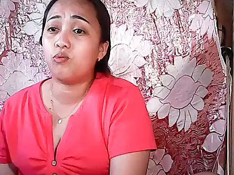 Snapshot of Pinay_Chubby20 chatting on 10/20/25, 07:53 Pinay Chubby20 online show from 10/20/25, 07:53