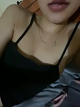 Snapshot of Sayhi_xo chatting on 09/12/25, 03:01 Sayhi xo online show from 09/12/25, 03:01