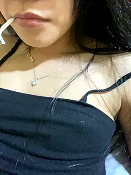 Snapshot of Sayhi_xo chatting on 11/06/25, 03:02 Sayhi xo online show from 11/06/25, 03:02