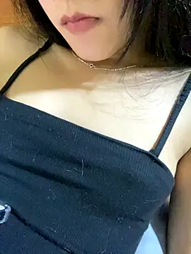 Snapshot of Sayhi_xo chatting on 11/08/25, 03:56 Sayhi xo online show from 11/08/25, 03:56