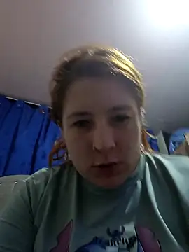 Snapshot of Shayla_VL chatting on 10/30/25, 12:06 Shayla VL online show from 10/30/25, 12:06