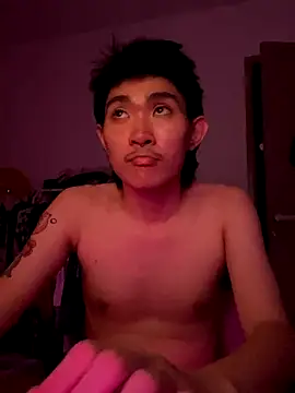 Snapshot of Ryder_ chatting on 10/14/25, 07:47 Ryder online show from 10/14/25, 07:47