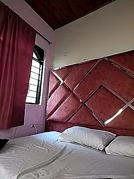 sara-lopez1 online show from 11/22/25, 07:13