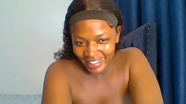 Snapshot of Curvy_Scarlet chatting on 09/22/25, 05:15 Curvy Scarlet online show from 09/22/25, 05:15