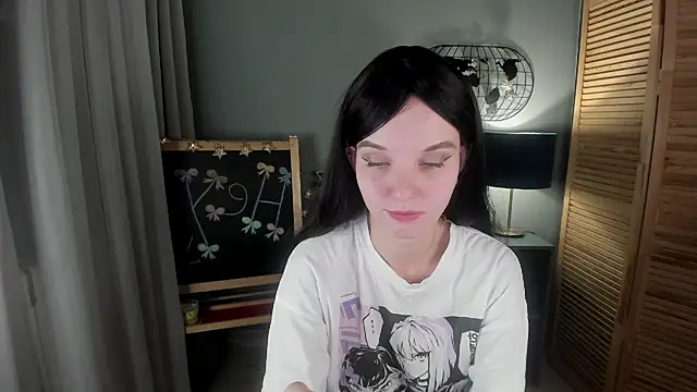 Madelaineses online show from 11/19/25, 08:47