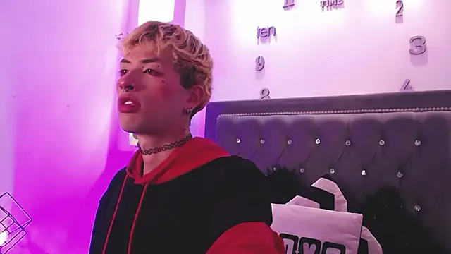 OzorioDany online show from 09/17/25, 03:30