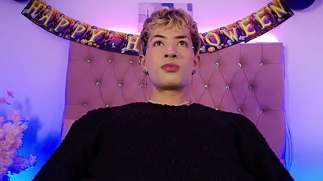 OzorioDany online show from 10/18/25, 04:26