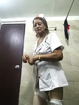 Snapshot of MaryeLunna chatting on 09/27/25, 12:10 MaryeLunna online show from 09/27/25, 12:10