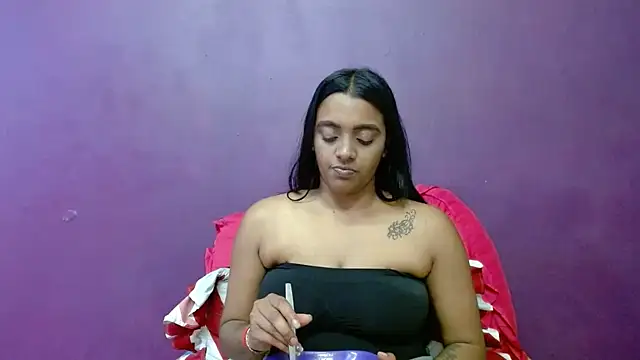 ZestyZara online show from 09/15/25, 04:29