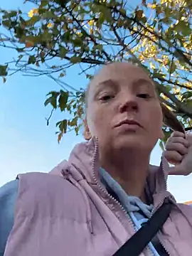 JustYourNormalCouple online show from 10/22/25, 08:03