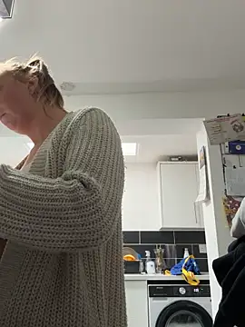 JustYourNormalCouple online show from 11/20/25, 10:37