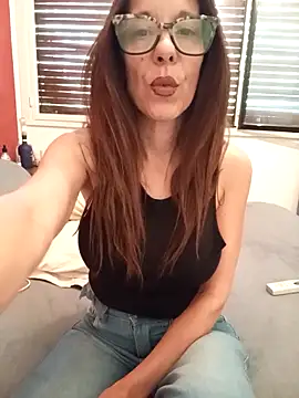 Esmeralda passion online show from 10/15/25, 01:44