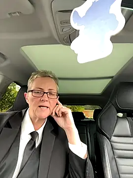 Curvy-Jinx online show from 10/27/25, 01:15