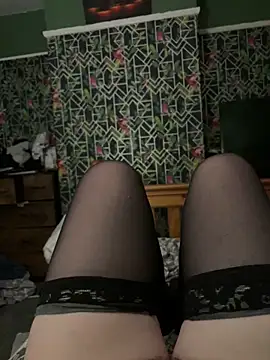 Snapshot of Taboo-Lou chatting on 11/17/25, 07:30 Taboo-Lou online show from 11/17/25, 07:30