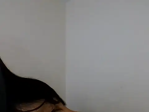 babyenyell online show from 11/02/25, 09:39