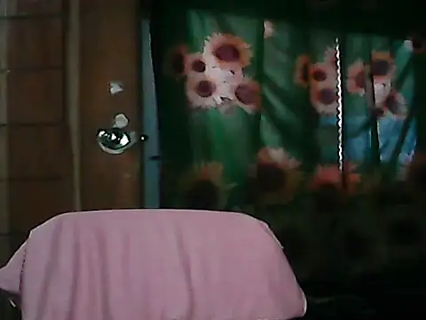 CreamyPussy4uxx online show from 11/18/25, 12:27