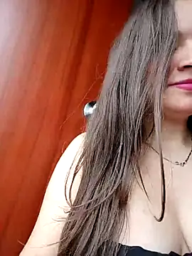 Snapshot of Isa_Acosta chatting on 10/02/25, 02:02 Isa Acosta online show from 10/02/25, 02:02