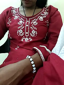 Alia-00 online show from 10/24/25, 03:58