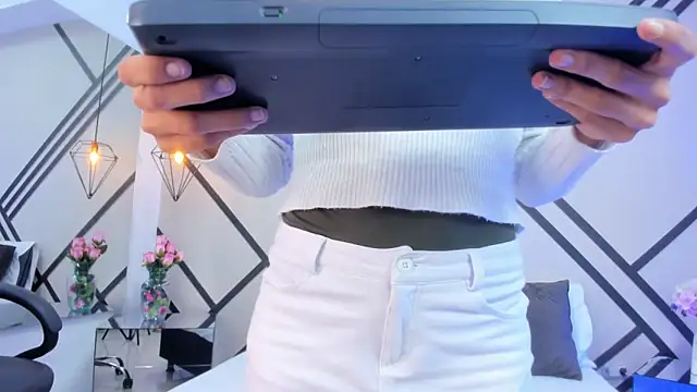 MadissonScotts online show from 11/06/25, 01:45