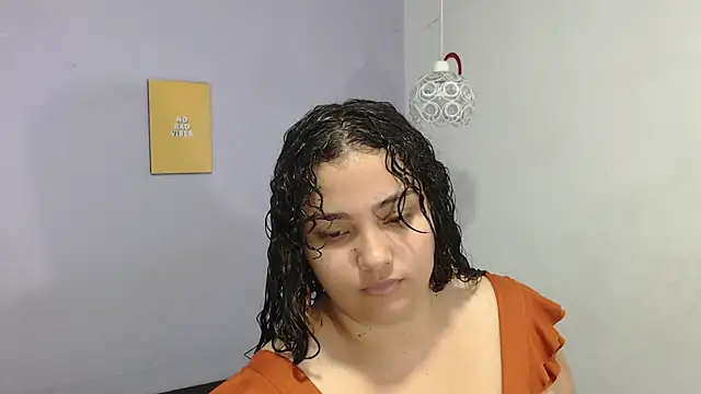 penelope gucci1 online show from 09/17/25, 11:56