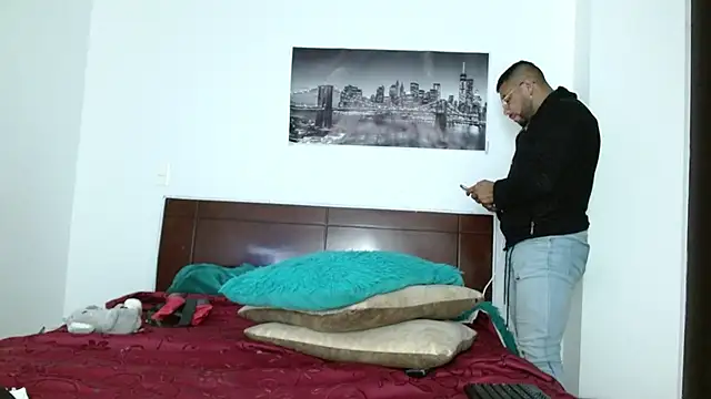 Snapshot of AntonyDAngelo25 chatting on 11/05/25, 10:43 AntonyDAngelo25 online show from 11/05/25, 10:43